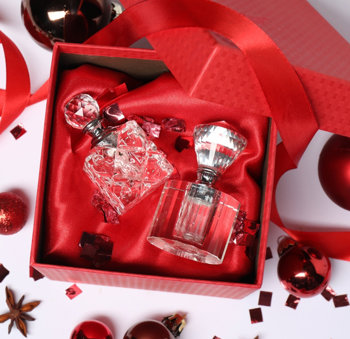 Show details for Crystal Eau de Parfum Gift Set Picture of Crystal Eau de Parfum Gift Set